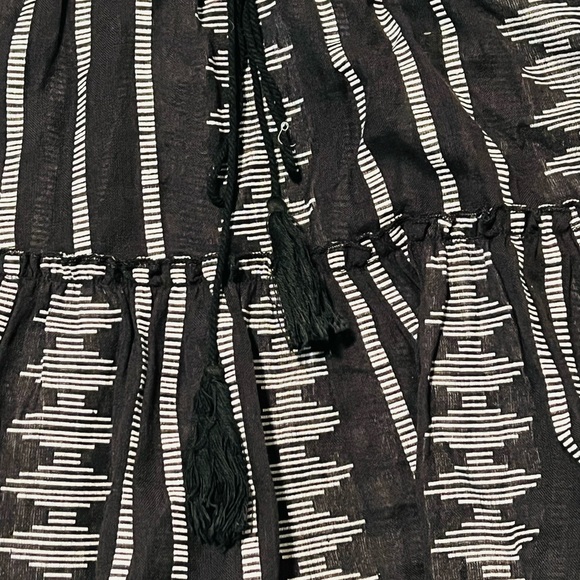 ELAN***Off-Shoulder Top w/ Matching Skirt SET**Small $138 - Picture 4 of 4